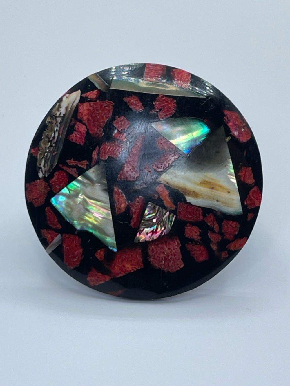 Vintage Wood Abalone Shell Red Coral Inlay Statement Ring Sz 7 - Picture 2 of 8